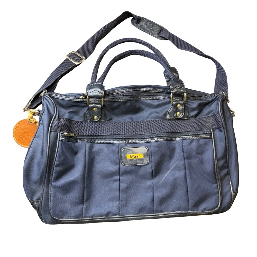🧳‎ Vintage LEAT Nylon Travel Duffel Weekender Carry-On Shoulder Bag 🧳